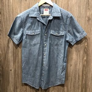 Levi Short Sleeve Botton Modern Fit Size M